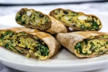 Sieni-lehtikaali-feta burritot