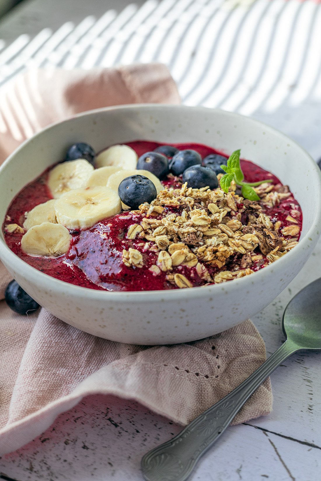 Aamiaisbowl pakastemarjoista - Täydellinen Aloitus Päivään