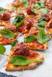 Nopea kasvipyörykkä pizza