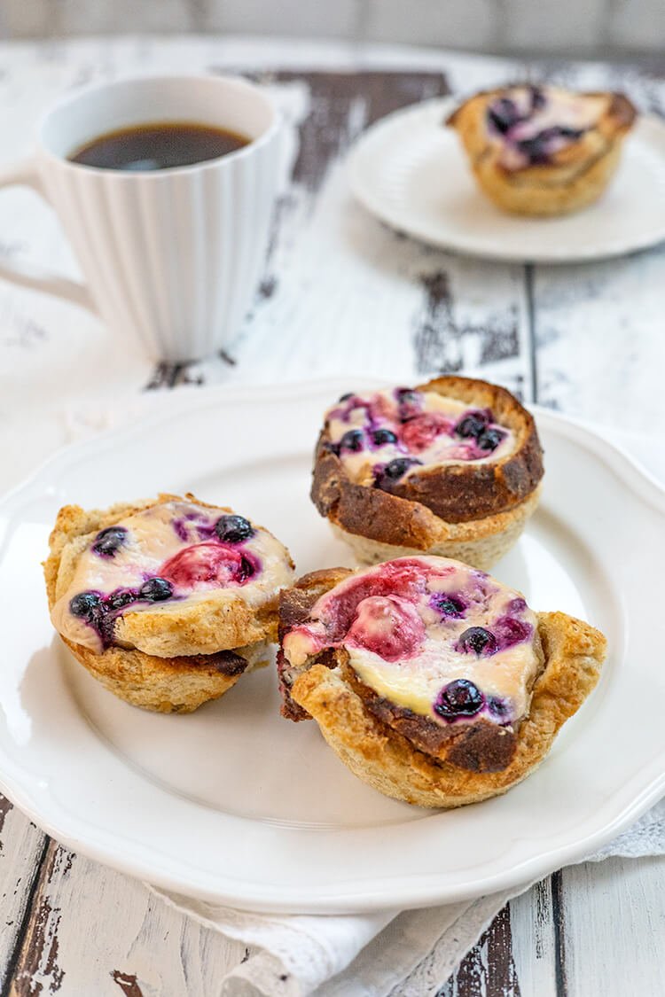 Helpot marja-jogurtti muffinit leivästä