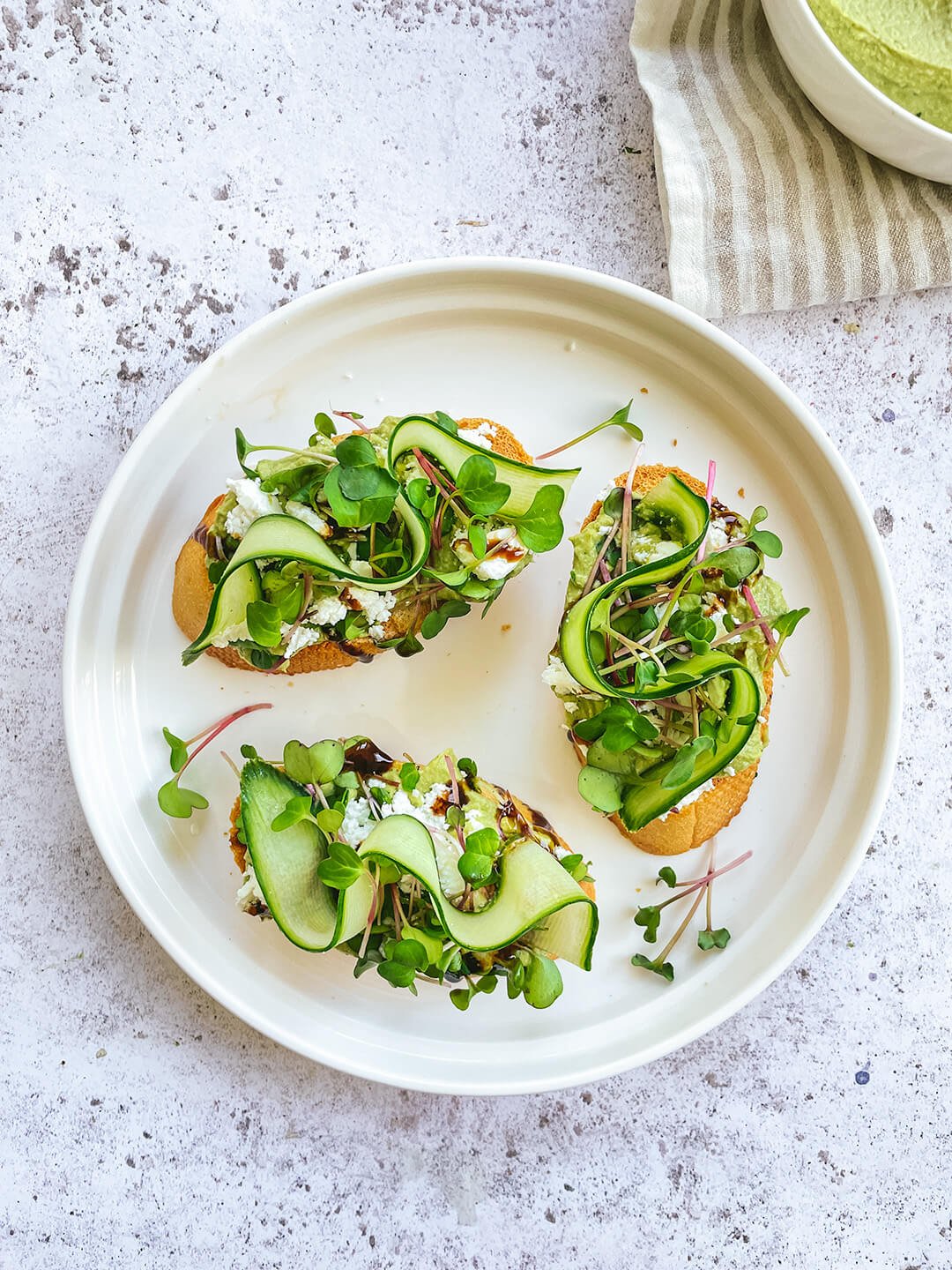 Bruschetta versohummuksella